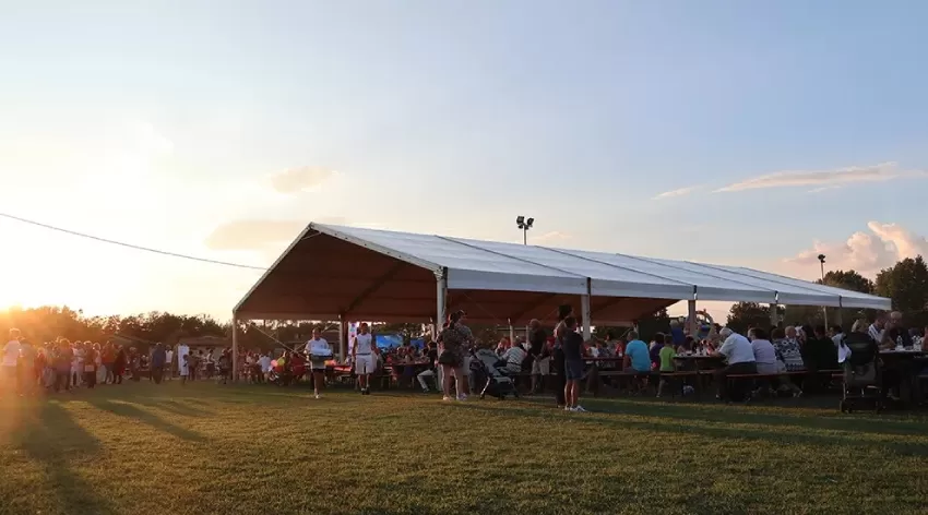 Cosa scegliere per il proprio evento tra tensostrutture e tendostrutture