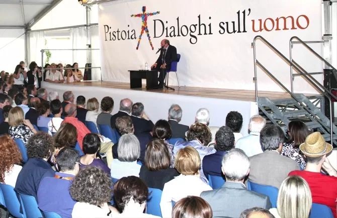 Dialoghi sull'Uomo a Pistoia è allestito da Franzini