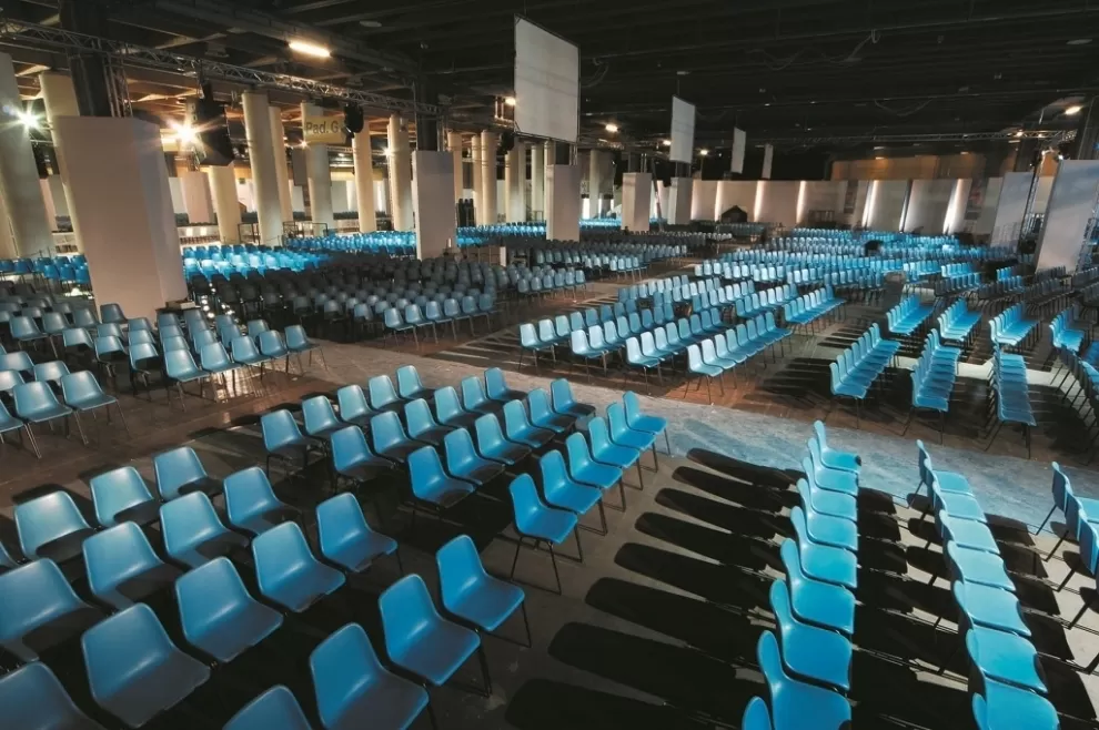 Fornitura sedie per convention