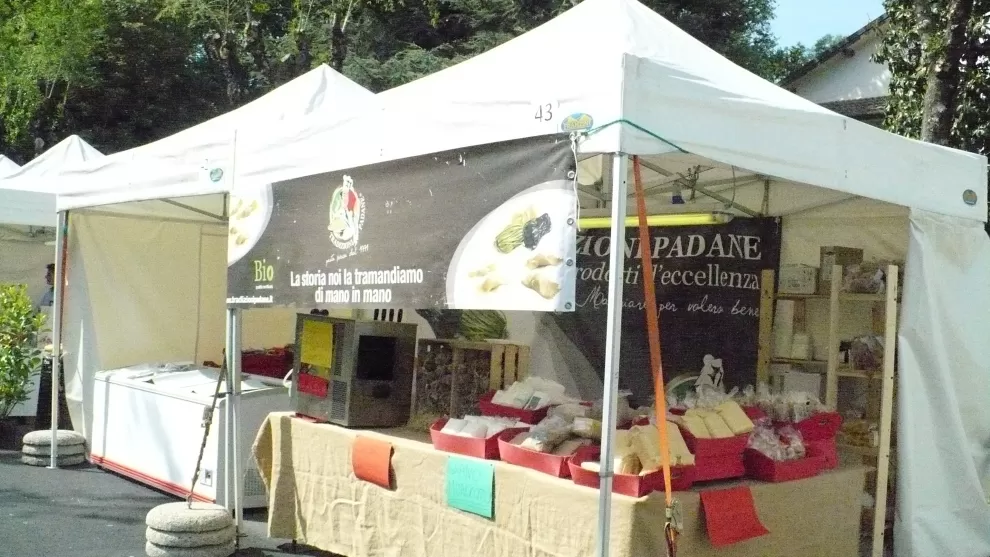 Noleggio Gazebo Estensibili per I Sapori della Bassa